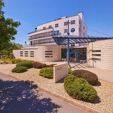 Vital Hotel Nautis Gardony Bagian luar foto