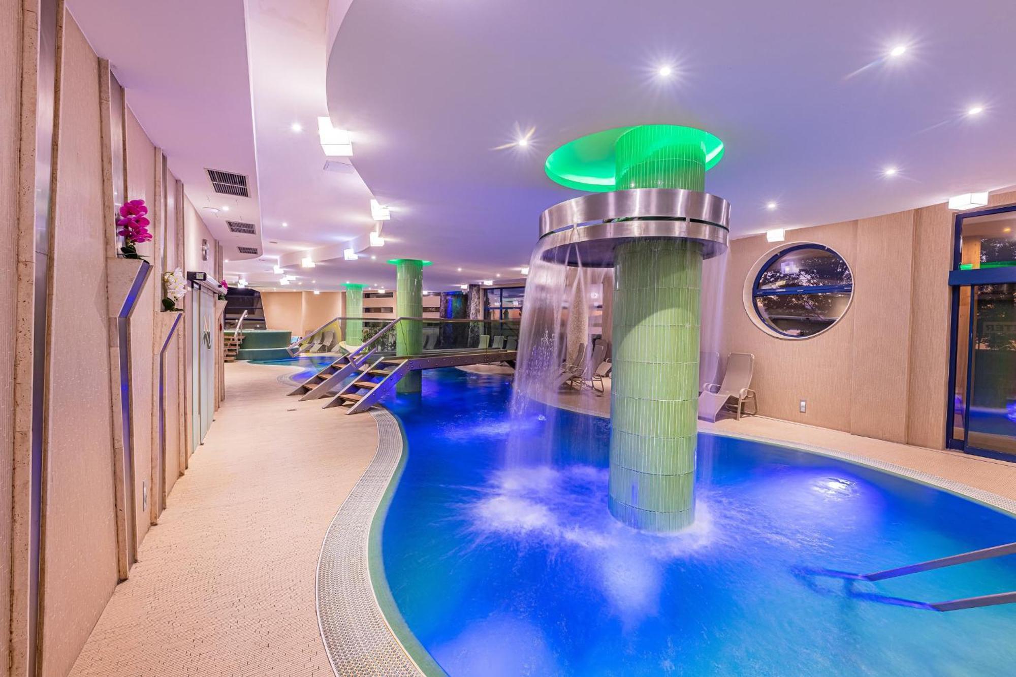 Vital Hotel Nautis Gardony Bagian luar foto